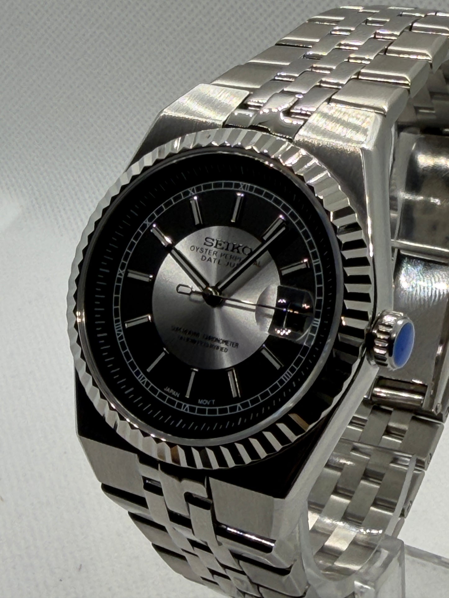 Black Tux Land Dweller